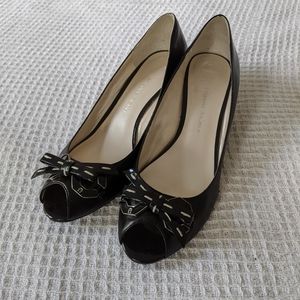 Peep toe wedge black heels with bow accent